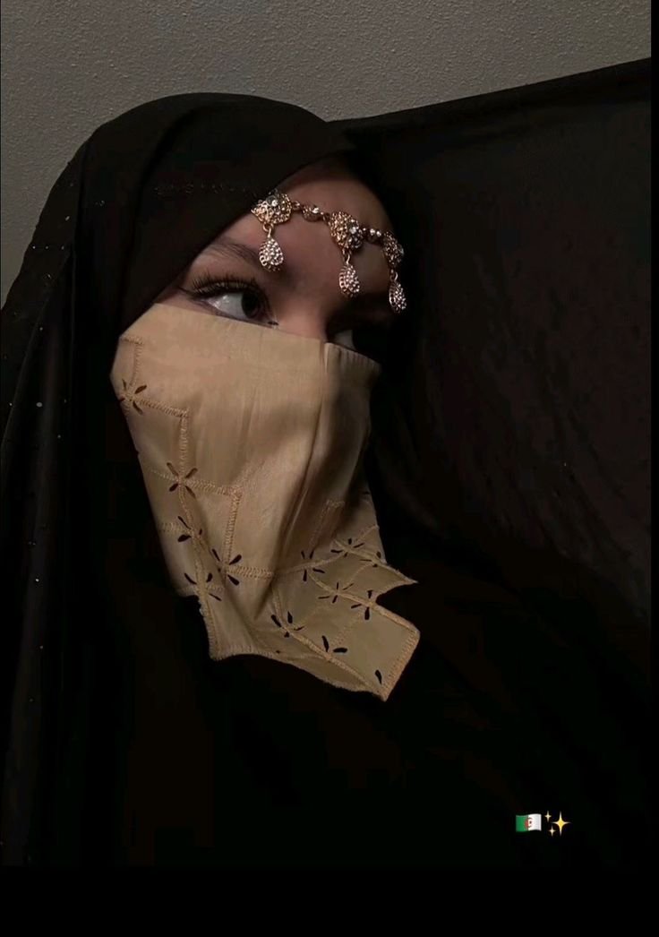 المؤلف
