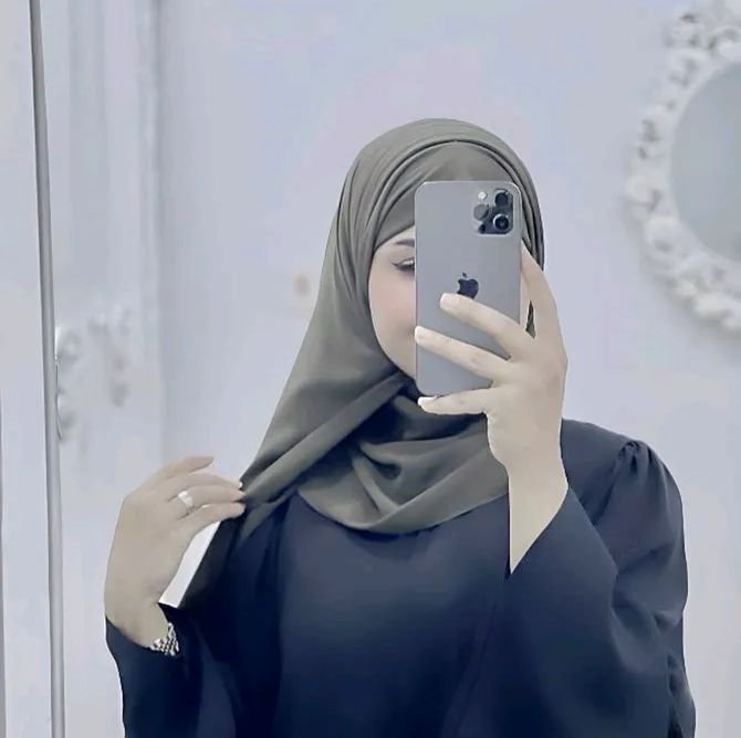 المؤلف