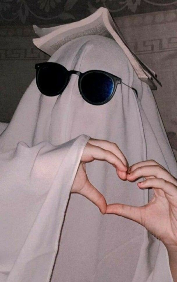 المؤلف