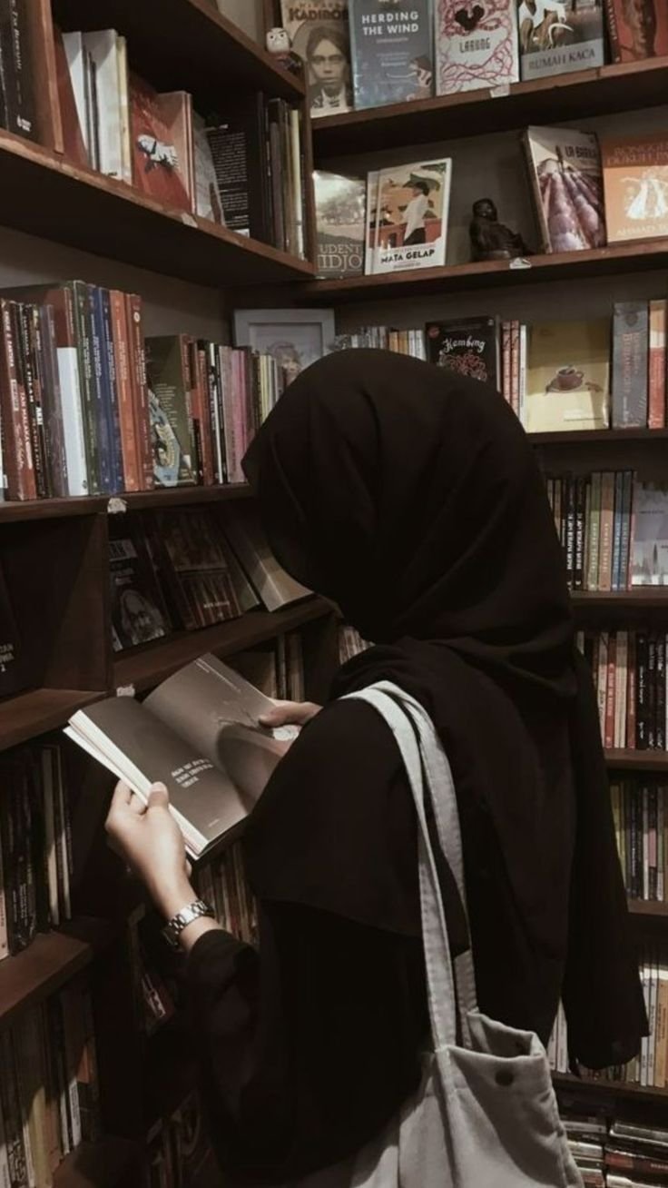 المؤلف