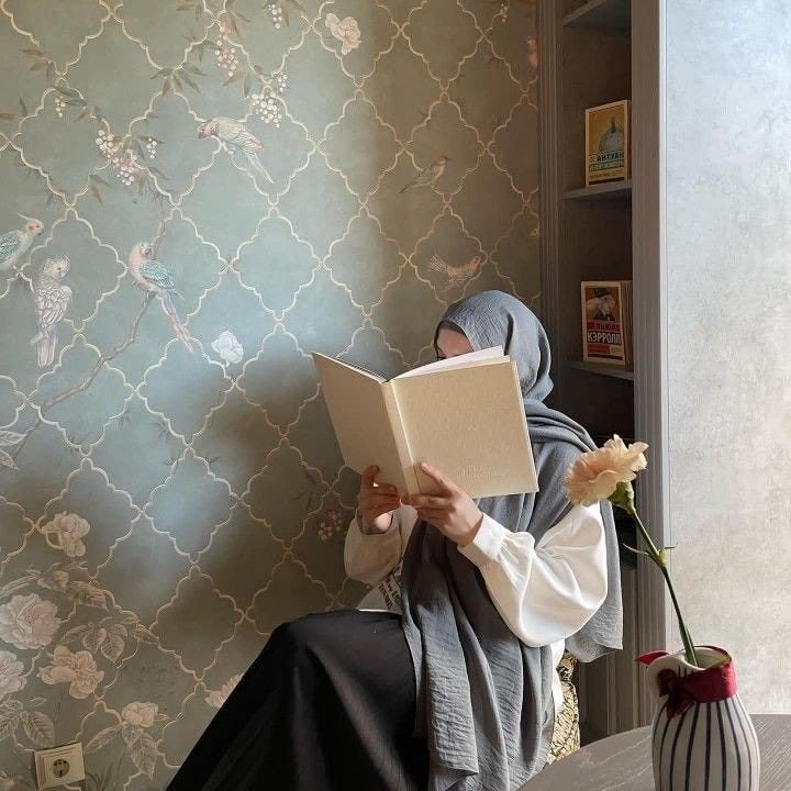 المؤلف