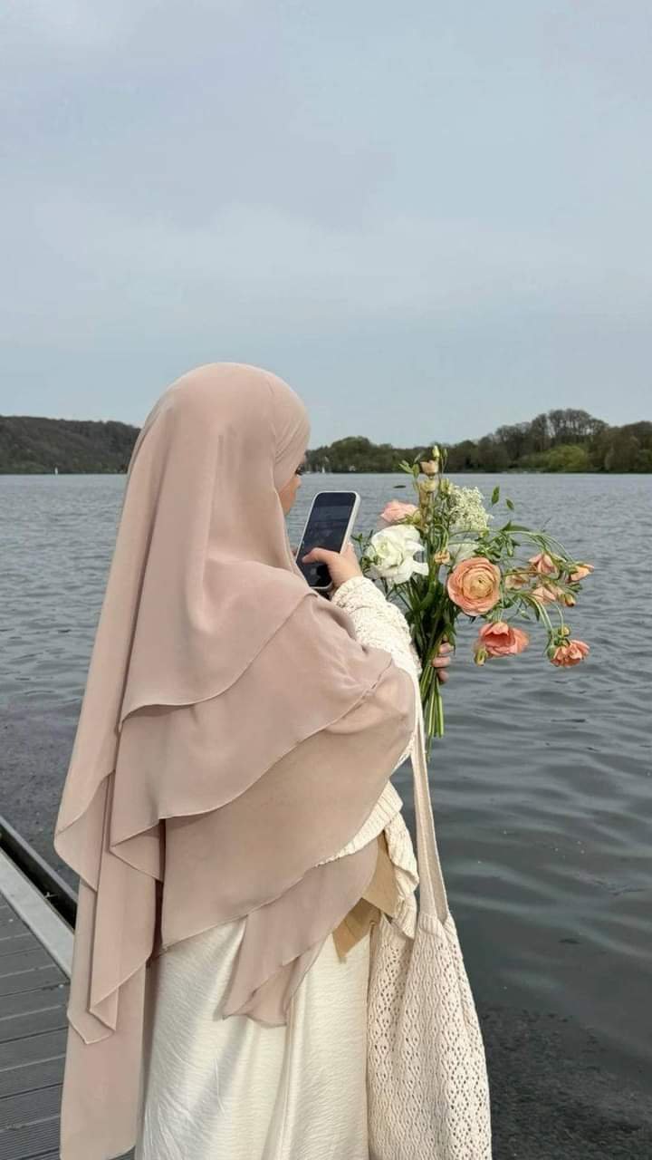 المؤلف